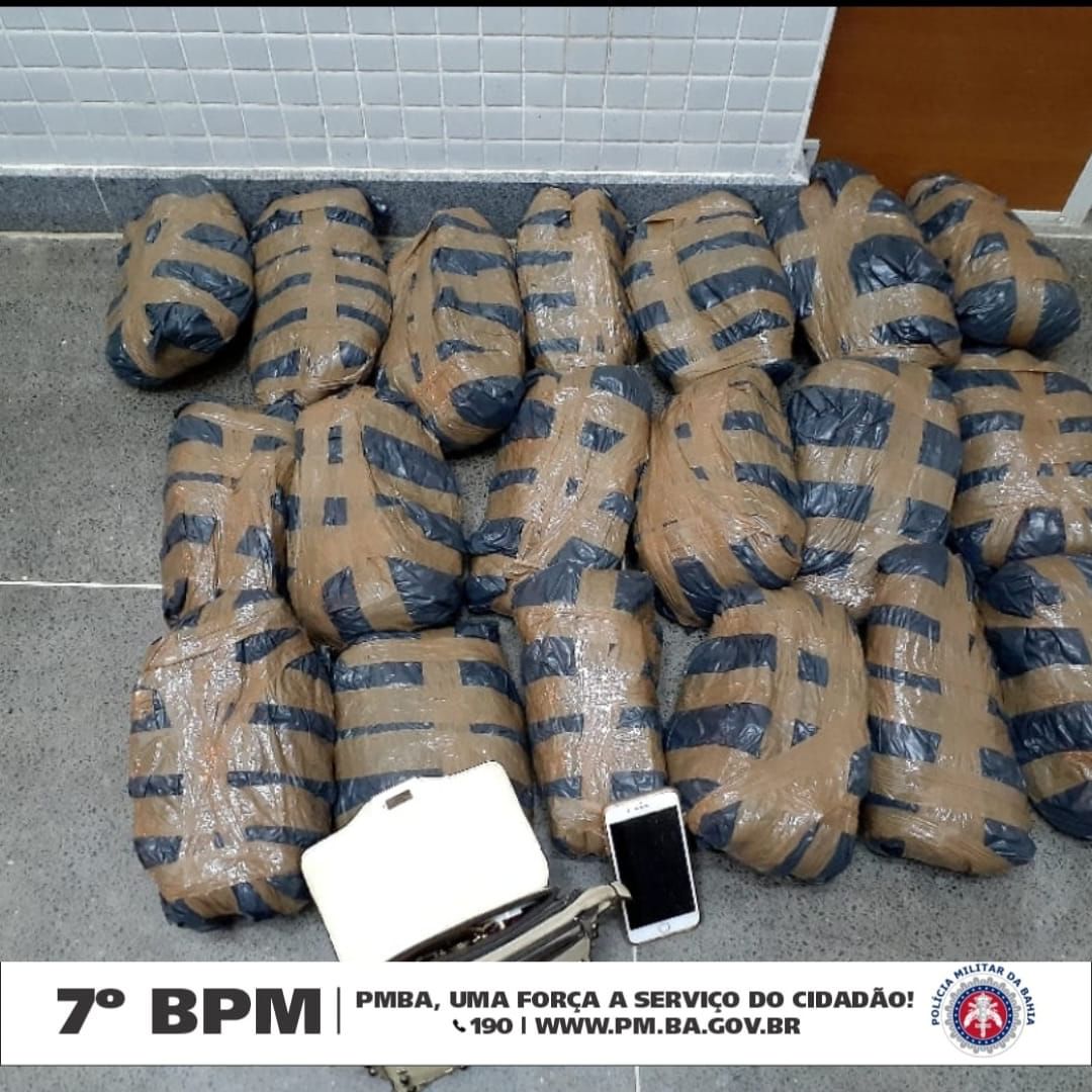 O 7º BPM/Irecê, durante Operação Cidade Mais Segura, apreende uma grande quantidade de drogas