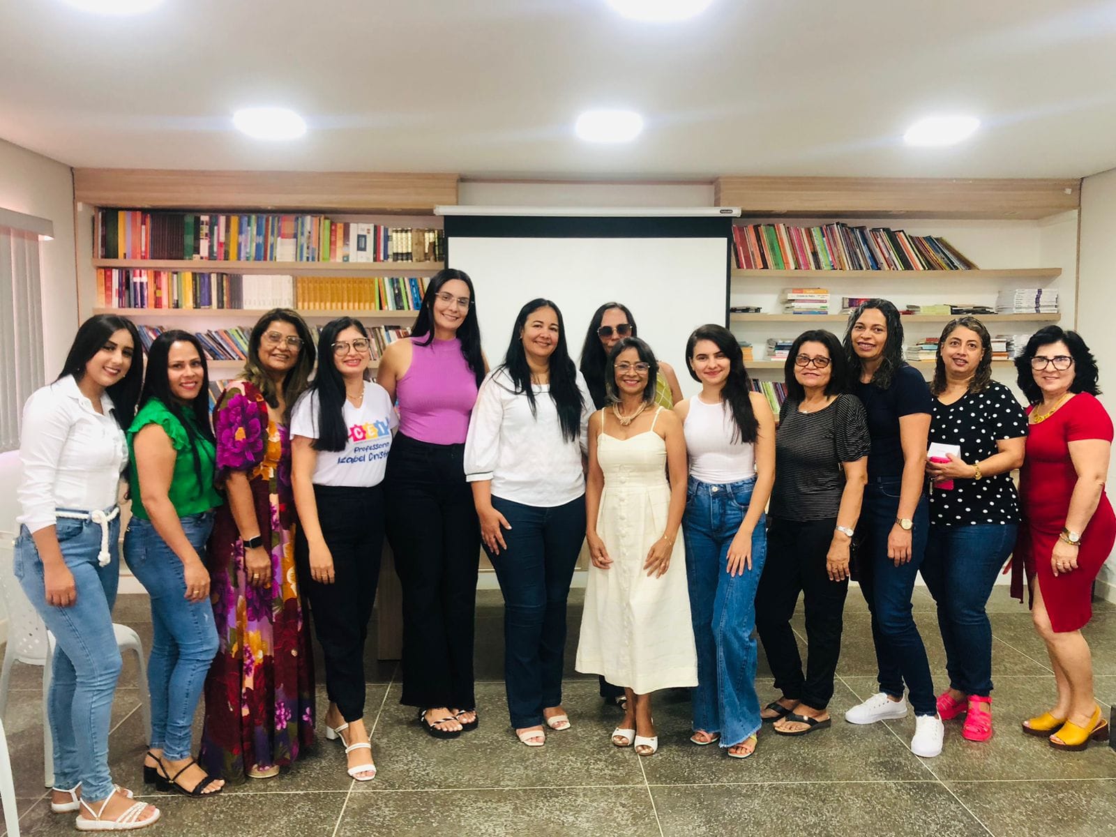 João Dourado Celebra o Dia do Secretário Escolar com sua Secretaria de Educação