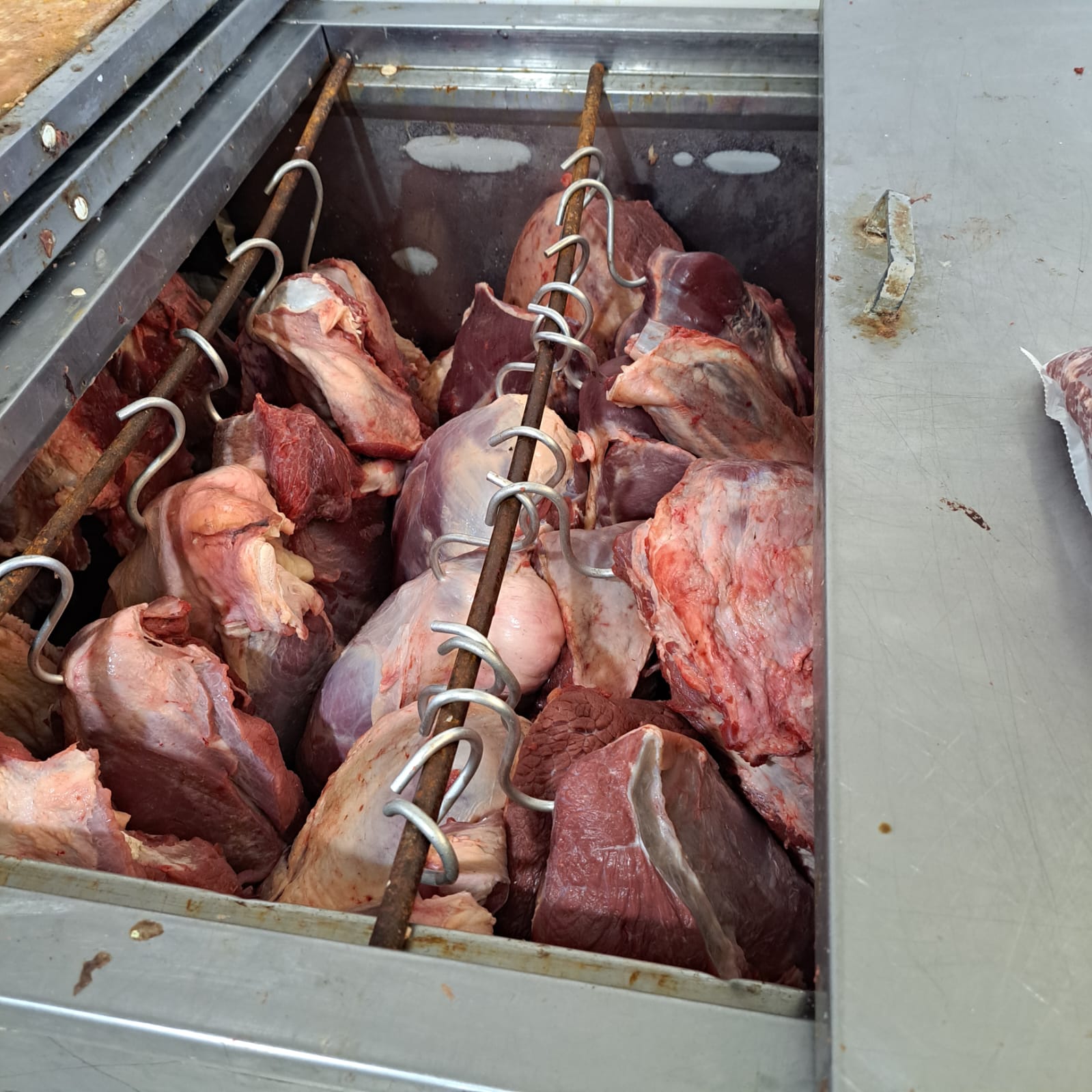 Apreensão de mais de uma tonelada de carne imprópria para o consumo na cidade de Cafarnaum