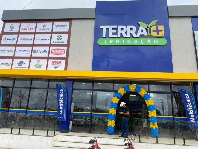 Terra+ Fortalece Vínculos com João Dourado ao Inaugurar Nova Loja Moderna e Ampliada