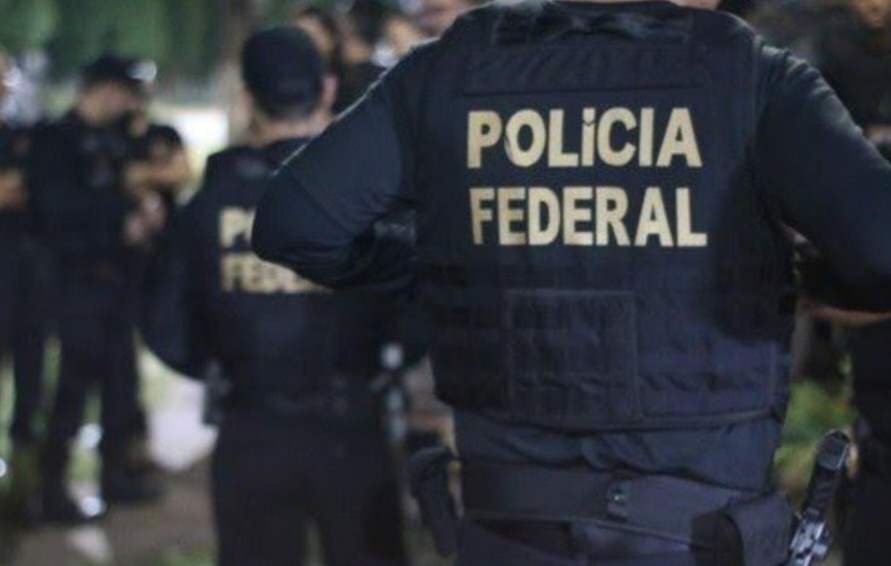 Mulher é presa na Bahia suspeita de estuprar filhos e compartilhar na internet
