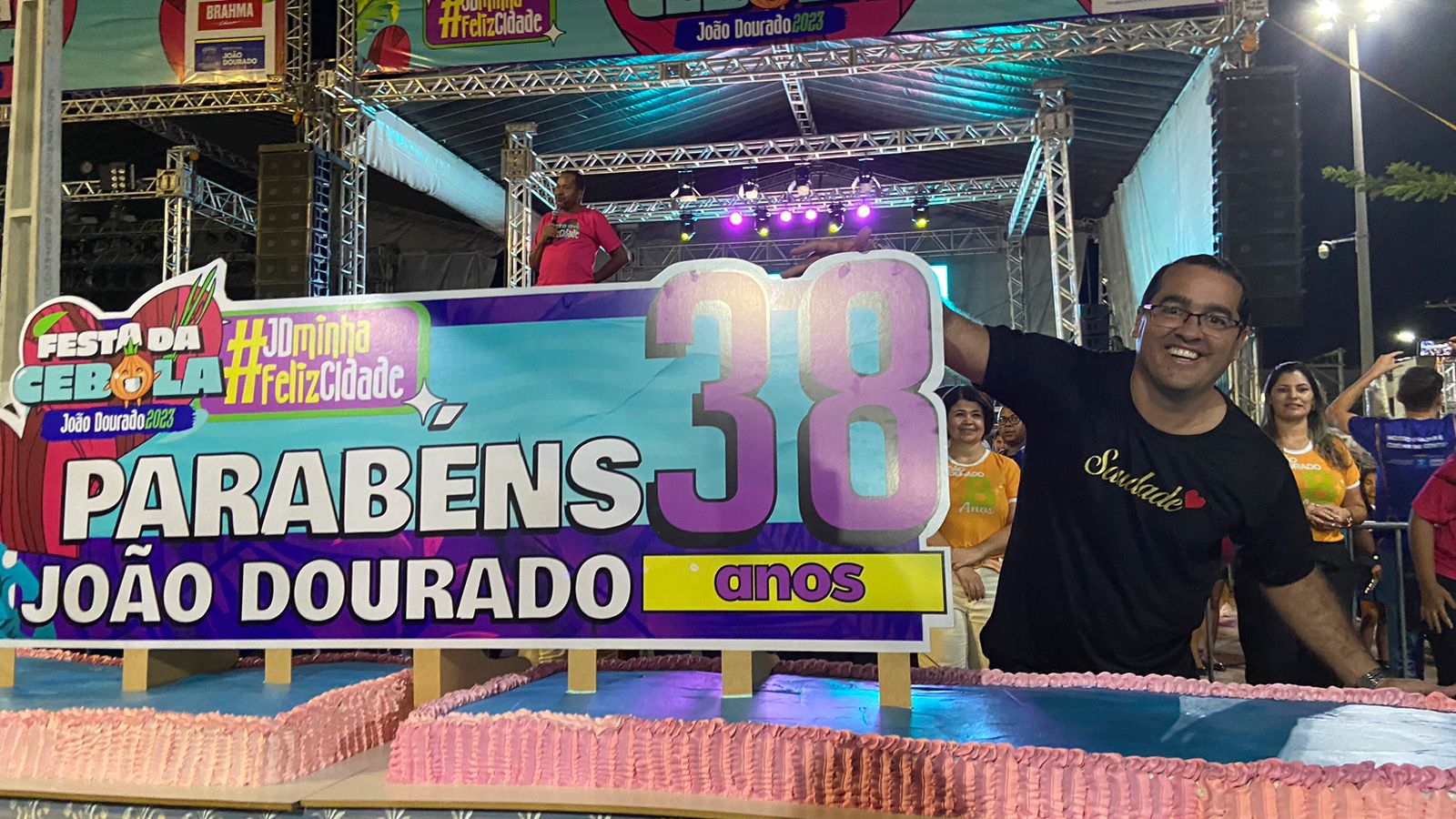 ​ANIVERSÁRIO DE 38 ANOS DE JOÃO DOURADO É MARCADO POR EVENTOS FESTIVOS, AUTORIZAÇÕES DE 25 OBRAS E INAUGURAÇÃO