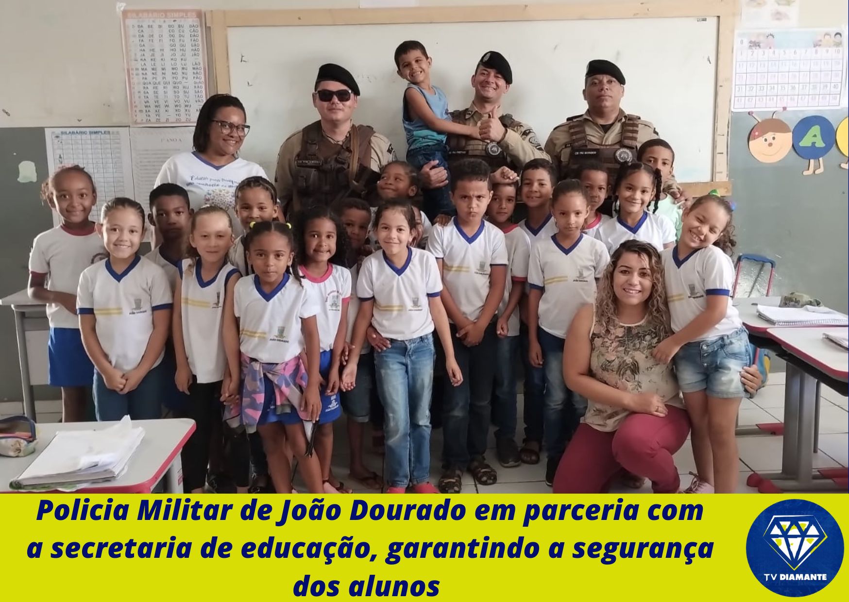 Prefeitura de João Dourado através da secretaria de educação em parceria com a policia militar reforça a ronda nas escolas.